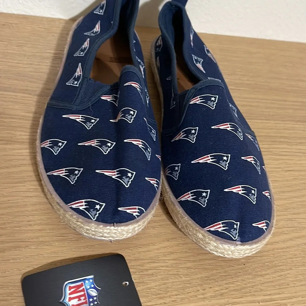 FOCO NFL Women's New England Patriots Espadrille Canvas flats size Large (9/10) - Picture 11 of 16
